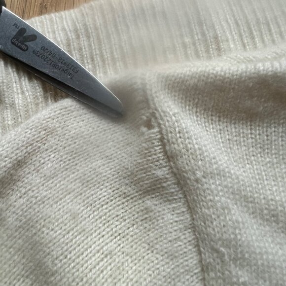 Kate Spade Size S Cream Cashmere Wool Blend Jewel Button Front Cardigan Sweater - Picture 3 of 12